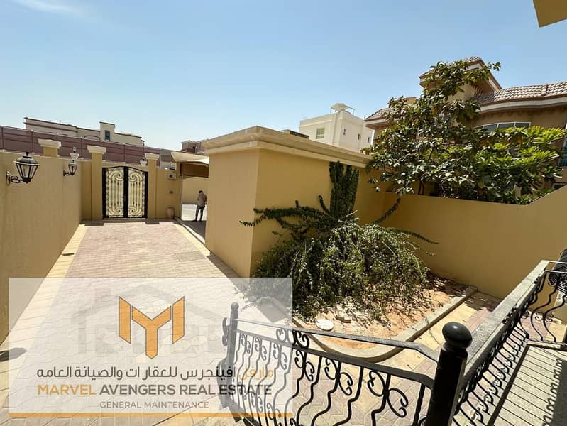 HOT DEAL !! 5 MBR VILLA W/ DRIVER ROOM & GARAGE PARKING