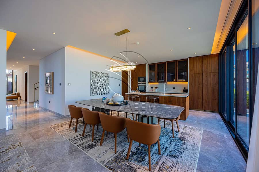 ⚡️ Premium Warm Villa! Big Plot High Ceilings ⚡️