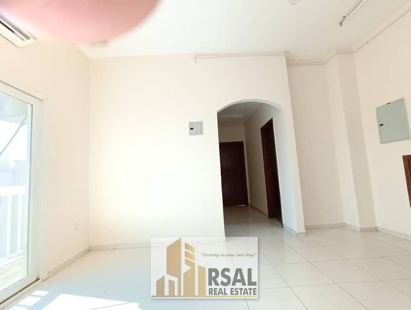Lavish 1BHK With BalconyBachloer BuildingNear Almidna Shopping Mall