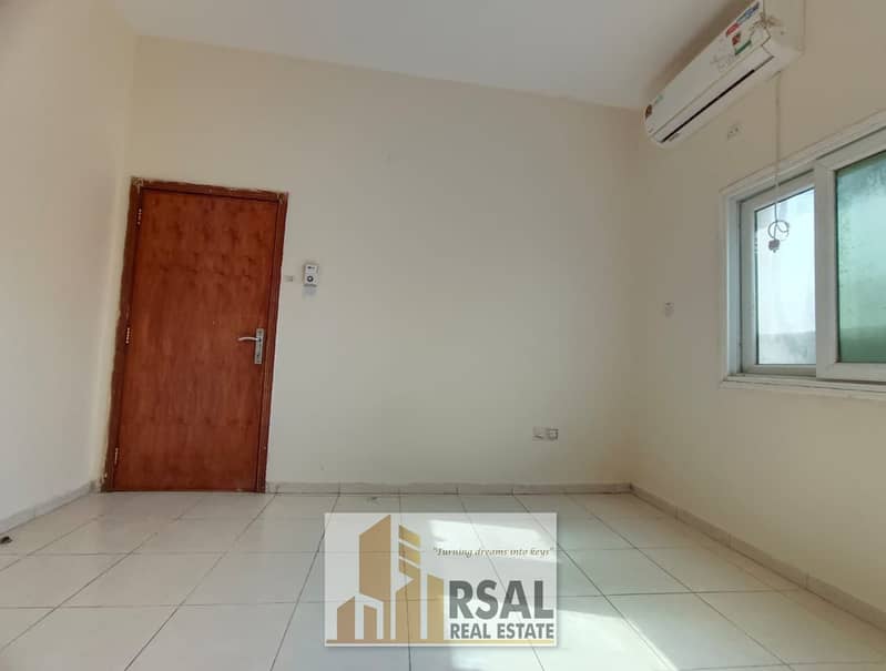 Lavish 1BHK With BalconyBachloer BuildingNear Almidna Shopping Mall