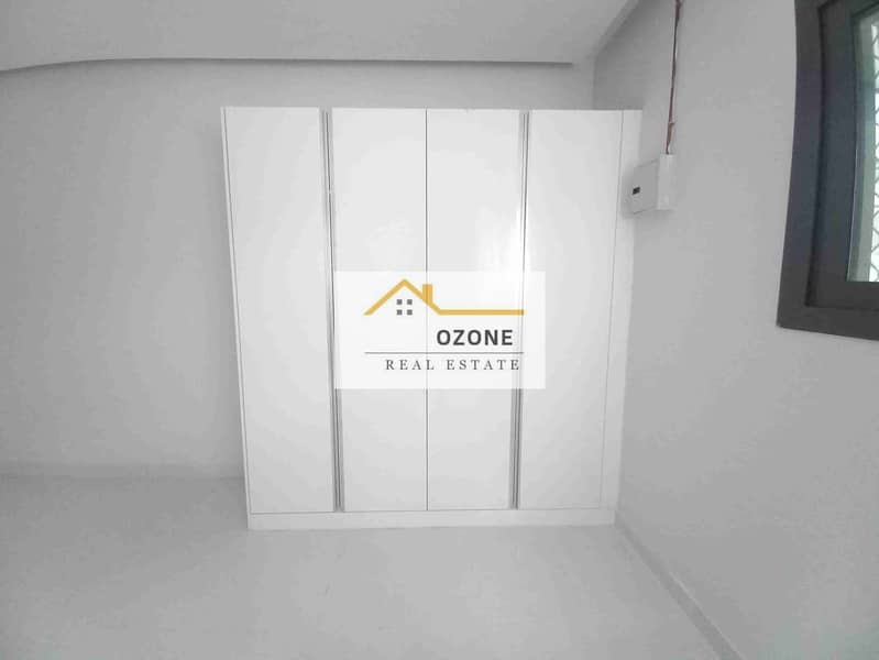 SPECIOUS LUXURY STUDIO . FREE COVER PARKING AND GYM POOL . FREE