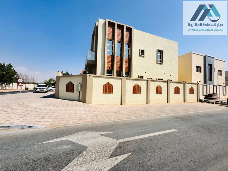For annual rent 5 master bedroom villa and hall and majlis in Ajman