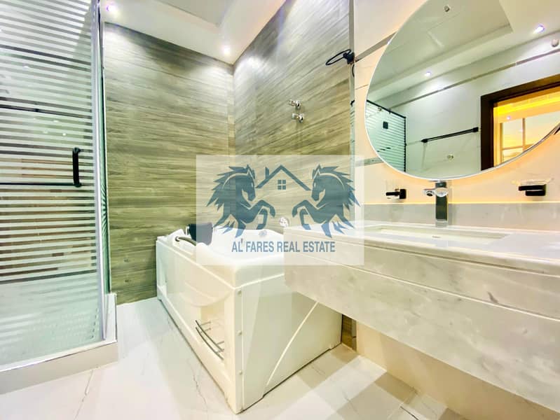 For sale, a turnkey villa, directly behind Al Hamidiyah Park