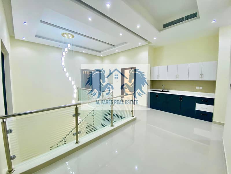 For sale, a turnkey villa, directly behind Al Hamidiyah Park