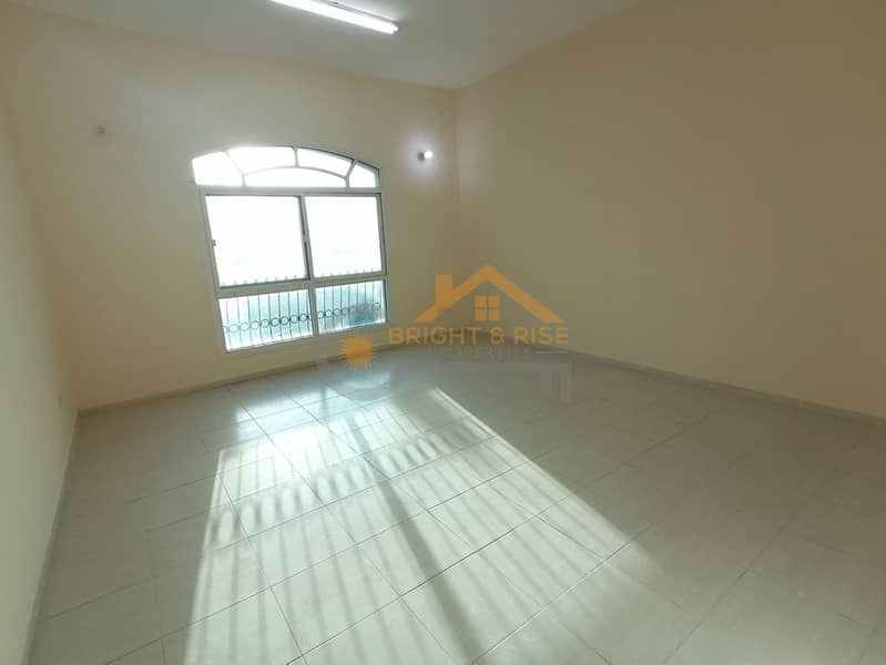 Nice 5 BR villa with Maid room, Majlis, Living Hall MBZ city