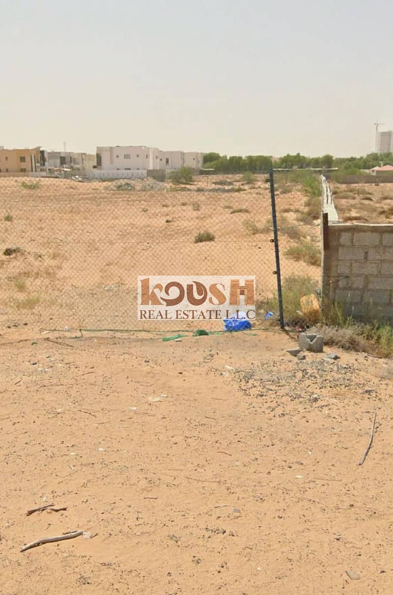 Corner lot for sale in a prestigious area, excellent location in a