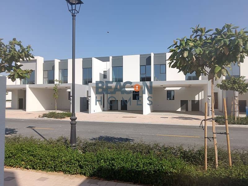 3 Bedroom Plus Maid Near to Pool & Park Vastu