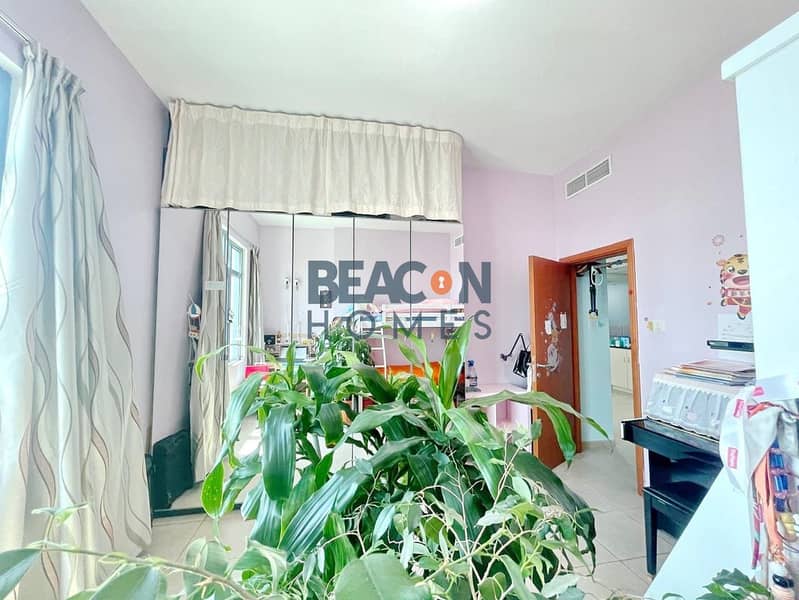 CORNER UNIT, VOT, SPACIOUS LAOUT, EXCELLENT VIEW,