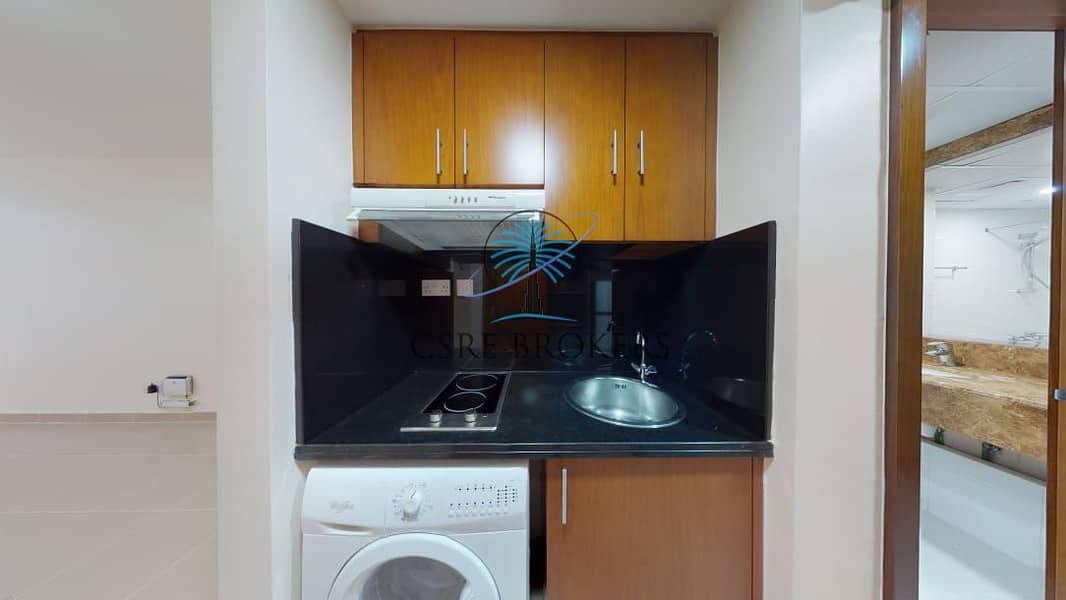 Unfurnished Studio with Balcony For Rent