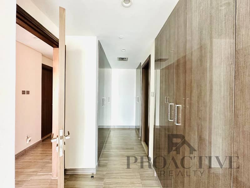 1BHK with Lake & Marina View for Rent in MBL Tower