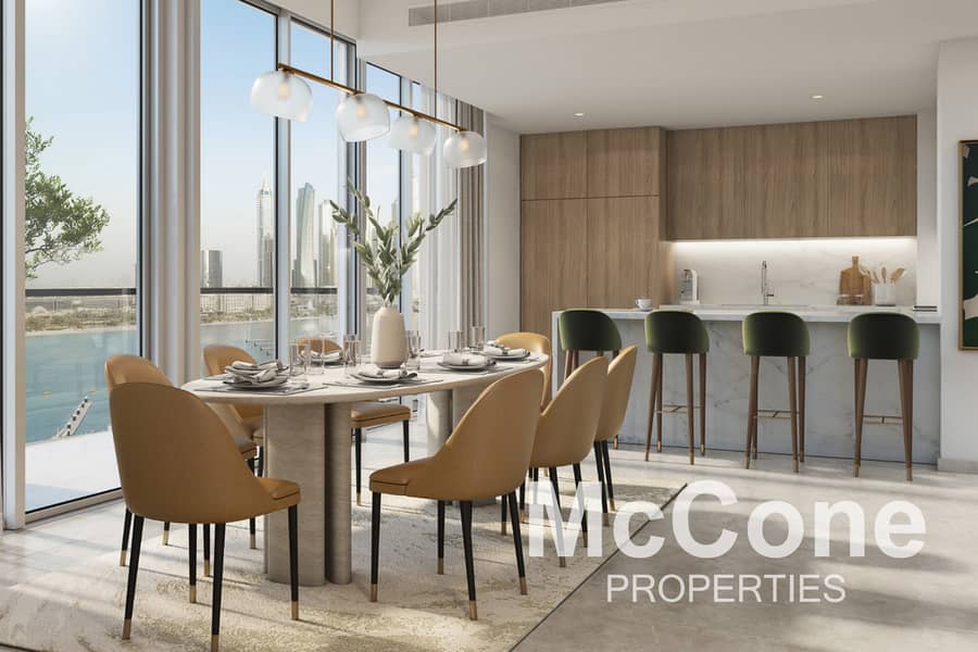 Genuine Resale Exquisite Spacious Layout