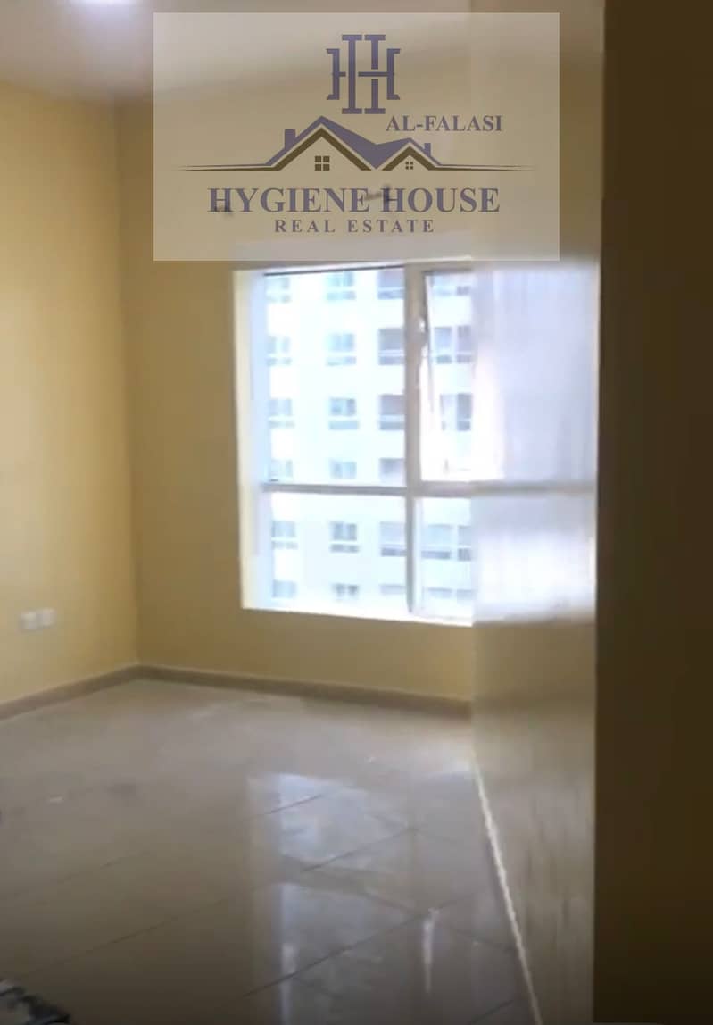 Apartment two rooms and a hall for sale thousand dirhams 550 area 1700