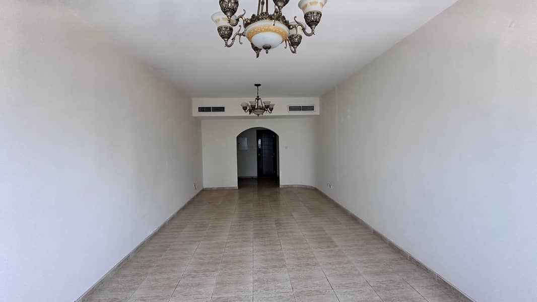 Air conditioning for the owner, the most beautiful 3 rooms and a hall