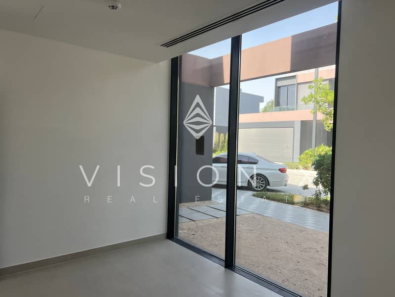 FamilyFriendly Retreat Modern 2Bedroom Townhouse at Sendian Masaar