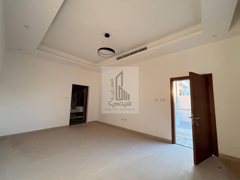 Freehold in Al Zahya, a luxurious modern villa with modern designs, for