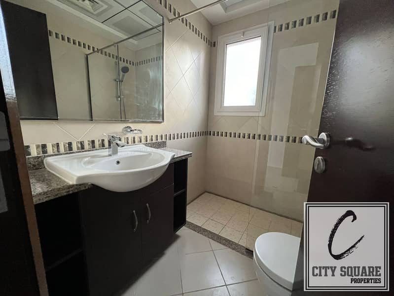 Vacant in Jan Ground Floor Excellent Neighborhood