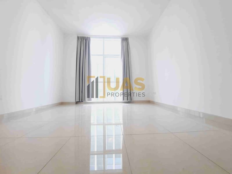 Spacious 1BHK Closed Kitchen Bright Apartment Pets Friendly