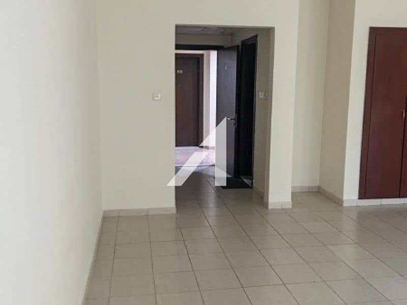 Spain S07 Road View Clean and Well Maintained