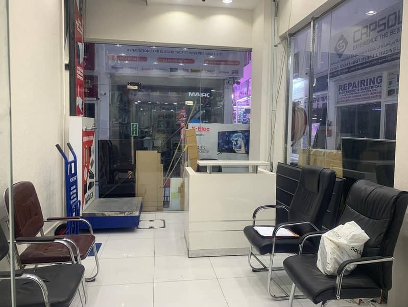 Fully Equipped & Furnished Spacious Camera/Laptop/ Shop for Rent In