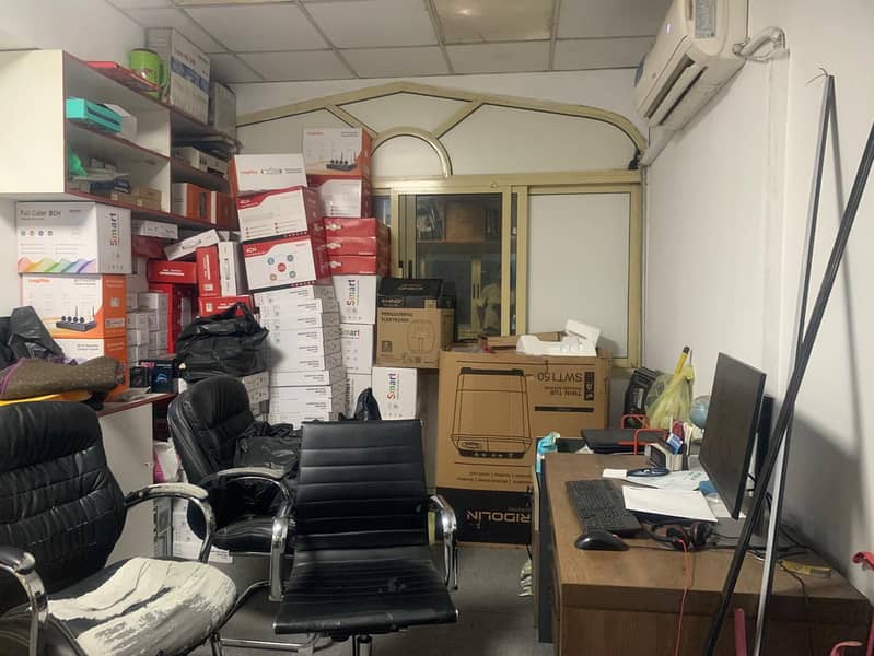 Fully Equipped & Furnished Spacious Camera/Laptop/ Shop for Rent In