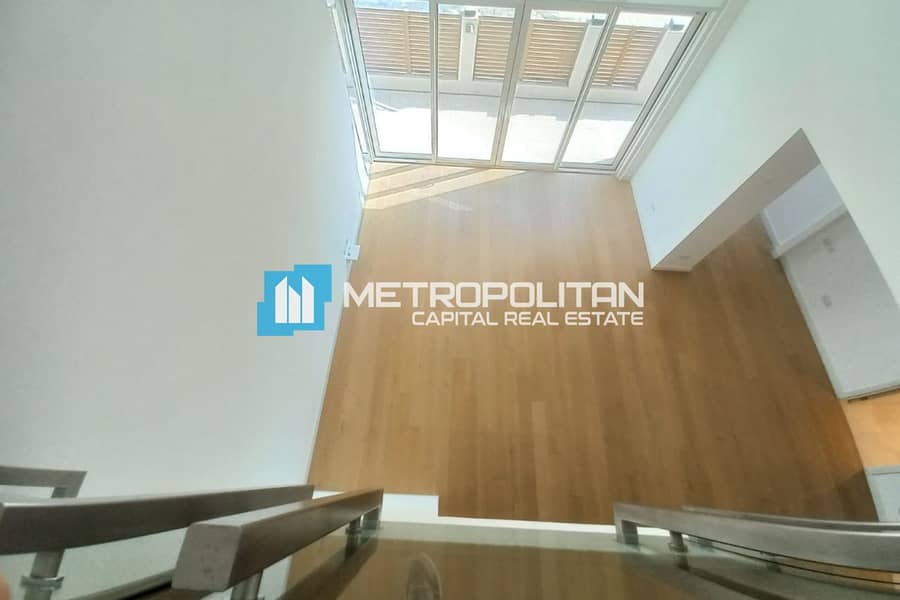 Waterfront Living 3 Bedroom Ready To Move In