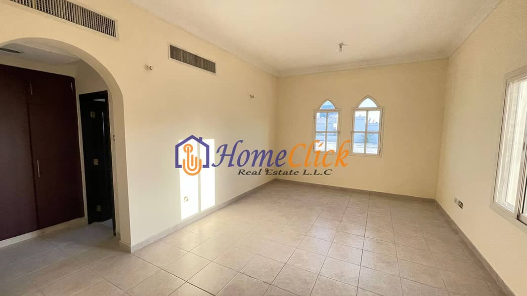 Luxurious 6 bed compound villa for rent in khalifa city