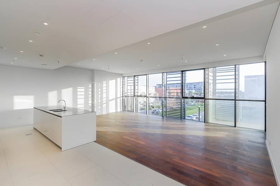 Sunny Corner Unit I Modern finishes I Vacant