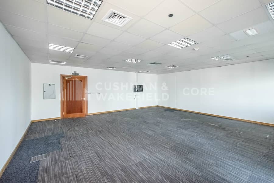 Fully Fitted Office Mid Floor Freezone License