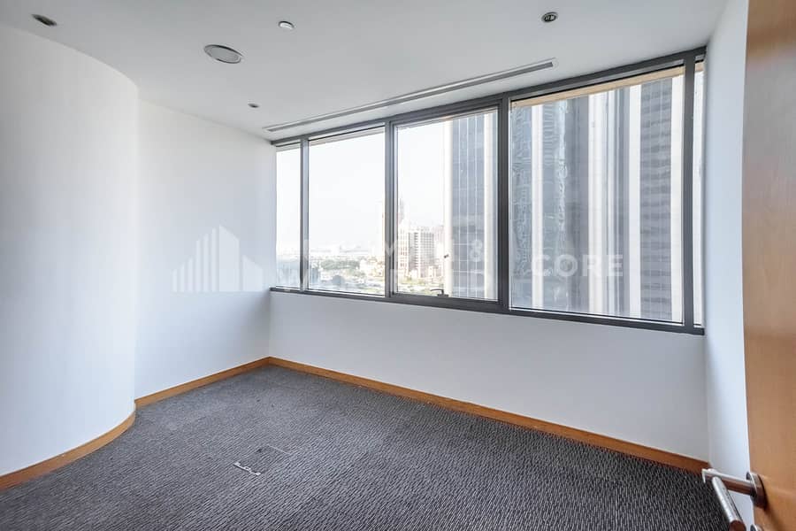 Fully Fitted Office Mid Floor Freezone License