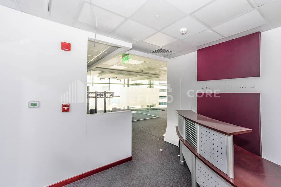 Fitted Office with Partitions Freezone