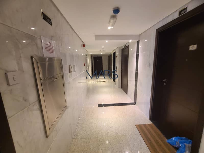 Lavish huge studio apartment available for Rent in Zahia Muwaileh