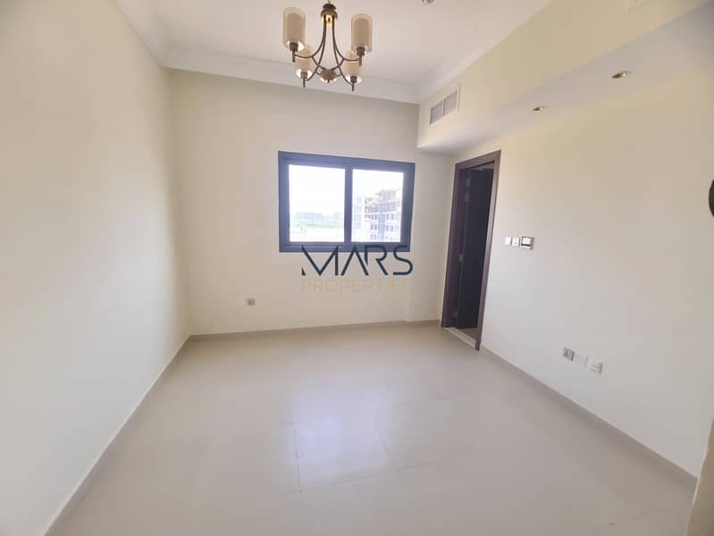 Lavish huge studio apartment available for Rent in Zahia Muwaileh