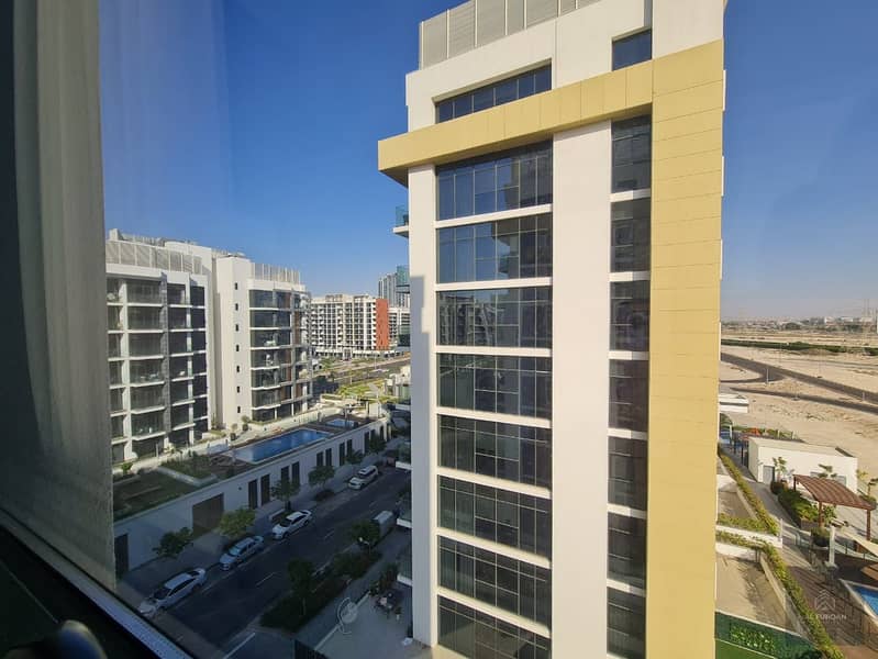 1 BHK, Chiller Free, Corner, Luxurious, Semi Furnished, Ready to Move