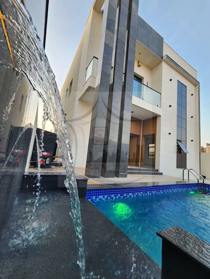 For sale in Al Helio, Fasilla, a distinguished location with a large