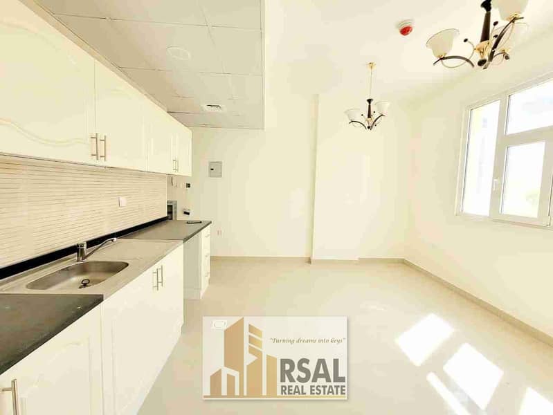 1st SHIFTING / BRAND NEW STUDIO / CENTRAL AC & GAS / FAMILY BUILDING