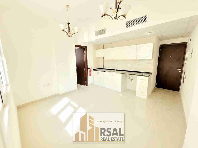 1st SHIFTING / BRAND NEW STUDIO / CENTRAL AC & GAS / FAMILY BUILDING