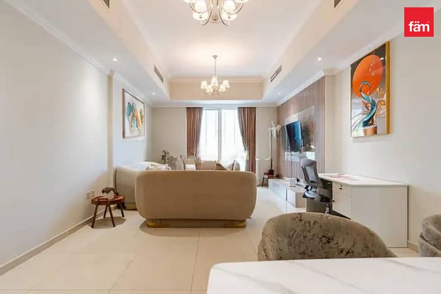 Vacant Close to Dubai Mall Spacious