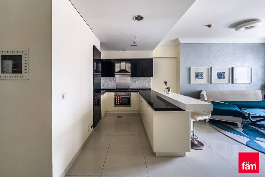 Near Dubai Mall Vacant Fully Furnished