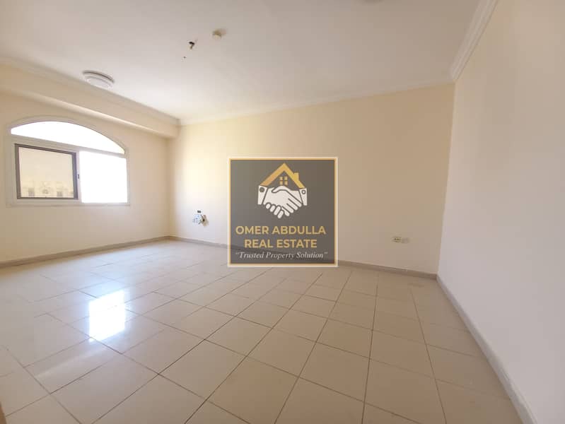 LAVISH 2BHK WITH BALCONY/2 WASHROOM FOR FAMILY 42K IN SCHOOL ZONE