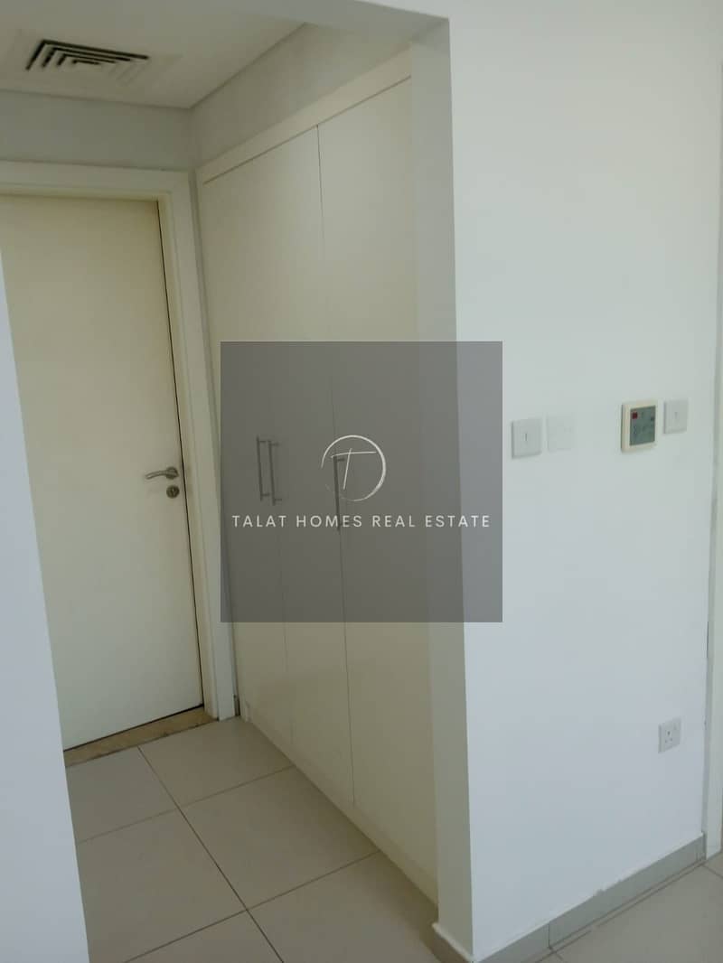 Attractive offer Key location Hasslefree move