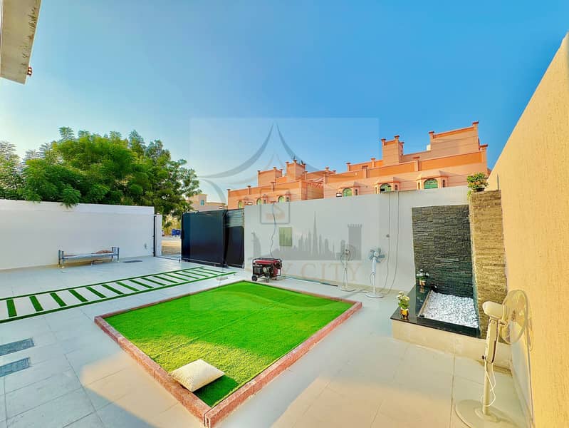 Own your own home in the best areas of Ajman (Al Rawda 2) 5000 feet