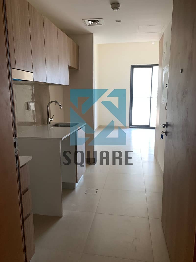 LUXURY STUDIO READY TO MOVE IN Partial Sea View