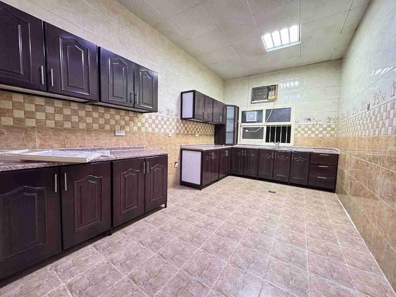 Ground Floor 4Bedroom Apartment,3Bath,Majilis,Kitchen