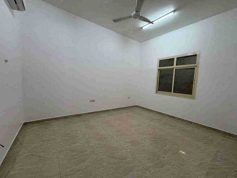 Ground Floor 4Bedroom Apartment,3Bath,Majilis,Kitchen