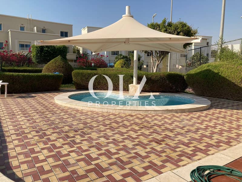 Single Row Front of Green spine North East Entrance Facing Closed