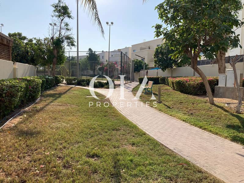 Single Row Front of Green spine North East Entrance Facing Closed