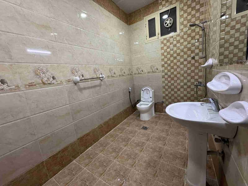 Ground floor 4BR, majlis, kitchen for rent