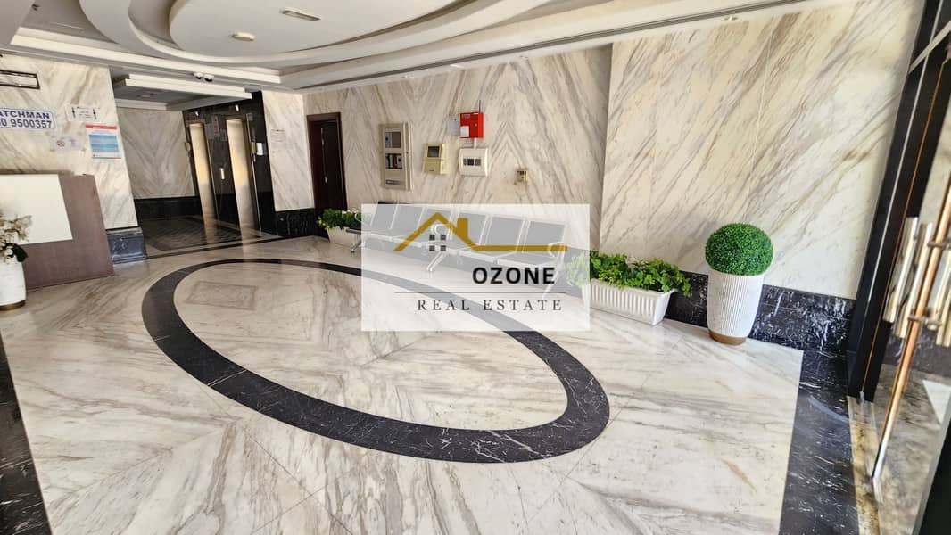 NO COMISSION TODAYS HOT OFFE R LAVISH 1BR WITH 2 BATH