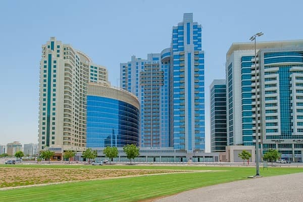 Stunning 1 B/R with Balcony Pool, Gym Al Nahda 1