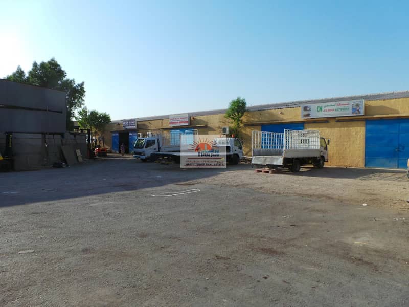 2400sq. fts Warehouse For Rent in Umm Ramool